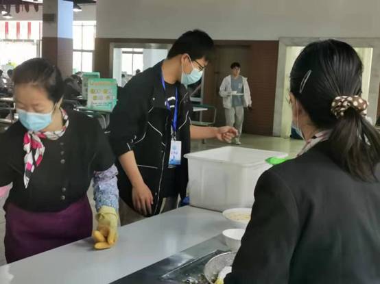 7050eb9a8cadf59b5b9ce8eea494bd6